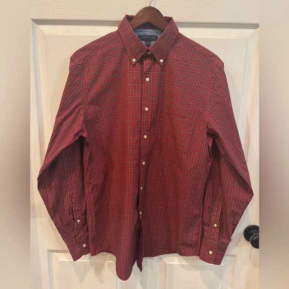 Tommy Hilfiger Mens Large Button Up Long Sleeve SlimFit Red Plaid - Picture 1 of 7